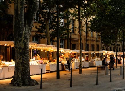 Marché nocturne